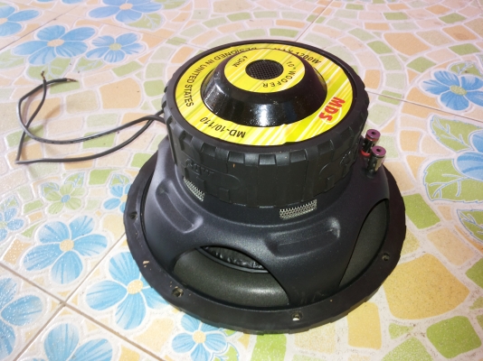 ขายถูกๆดอกซับ10นิ้ว1คู่สภาพใหม่มากเลยครับแม่เหล็ก2ชั้น