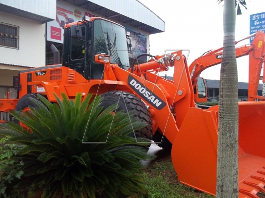 ขาย รถตักล้อยางใหม่ DOOSAN MEGA 250v ( รถใหม่ ไฟแนนท์ผ่านรับรถได้เลย! )