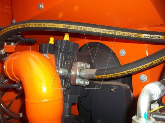 ขาย รถแม็คโคล้อยาง DOOSAN DX140W ( รถใหม่ ไฟแนนท์ผ่านรับรถได้เลย! ) ขาย รถแม็คโคล้อยาง DOOSAN DX140W ( รถใหม่ ไฟแนนท์ผ่านรับรถได้เลย! )