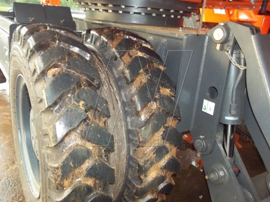 ขาย รถแม็คโคล้อยาง DOOSAN DX140W ( รถใหม่ ไฟแนนท์ผ่านรับรถได้เลย! ) ขาย รถแม็คโคล้อยาง DOOSAN DX140W ( รถใหม่ ไฟแนนท์ผ่านรับรถได้เลย! )