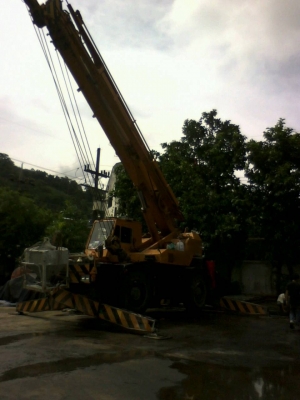 รถเครน  TR - 250M  25 ตัน  ปี 54  สนใจติ ดต่อ 081 - 6079515