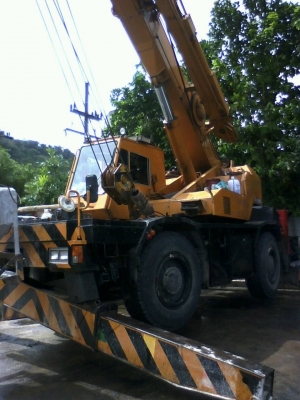 รถเครน  TR - 250M  25 ตัน  ปี 54  สนใจติ ดต่อ 081 - 6079515