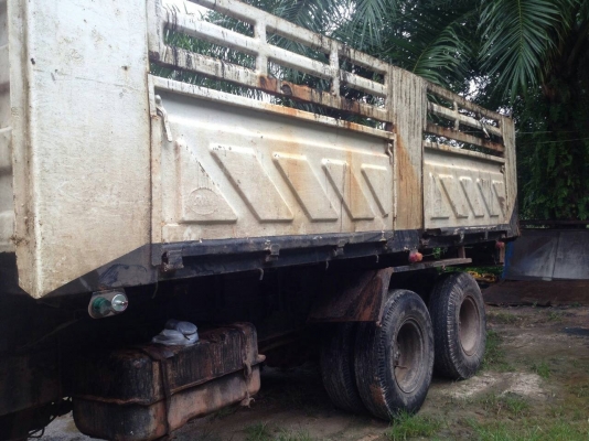 รถมิตซู 10 ล้อดั้ม FN257 - TF  220 แรงม้า สนใจติ ดต่อ 081 - 6079515