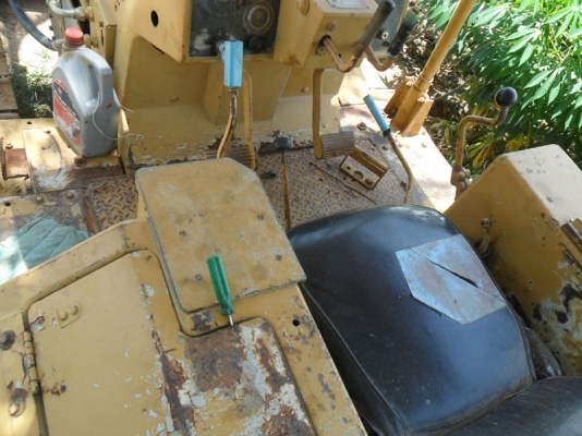 Catterpillar D4E หัวฉีดไดเร็ค ถังเตี้ย สภาพเต็ม เอกสาร Inv