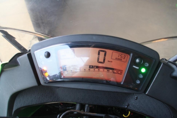 ขาย Ninja 650 สีเขียว ABS ปี 2010 สภาพสวย ทะเบียน ลดราคา 169000 ขาย Ninja 650 สีเขียว ABS ปี 2010 สภาพสวย ทะเบียน ลดราคา 169000