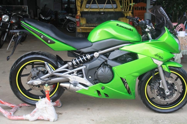 ขาย Ninja 650 สีเขียว ABS ปี 2010 สภาพสวย ทะเบียน ลดราคา 169000 ขาย Ninja 650 สีเขียว ABS ปี 2010 สภาพสวย ทะเบียน ลดราคา 169000