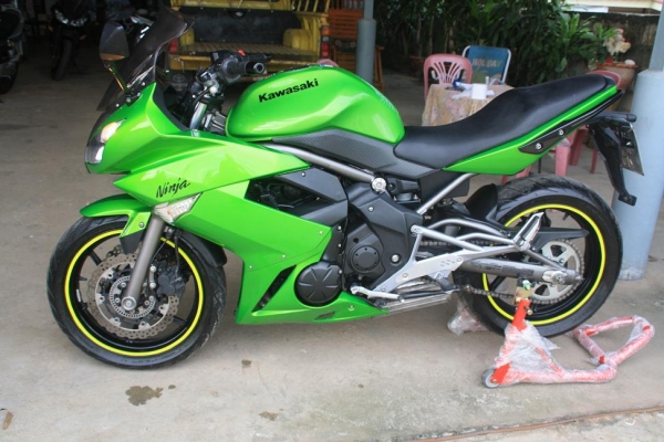 ขาย Ninja 650 สีเขียว ABS ปี 2010 สภาพสวย ทะเบียน ลดราคา 169000