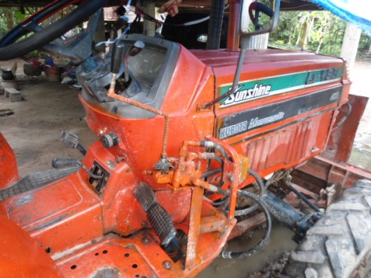 ขายรถไถคูโบต้า 435 แรงม้า 4 WD อุปกรณ์ 3 ชิ้น