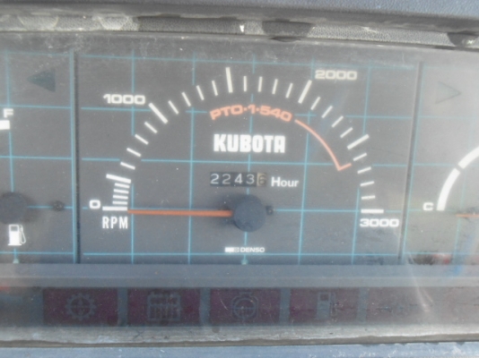 ขายรถไถคูโบต้า 435 แรงม้า 4 WD อุปกรณ์ 3 ชิ้น