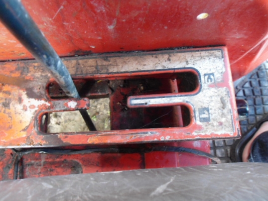 ขายรถไถคูโบต้า 435 แรงม้า 4 WD อุปกรณ์ 3 ชิ้น