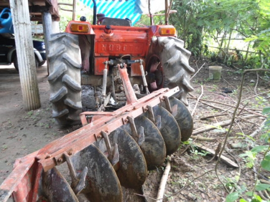 ขายรถไถคูโบต้า 435 แรงม้า 4 WD อุปกรณ์ 3 ชิ้น