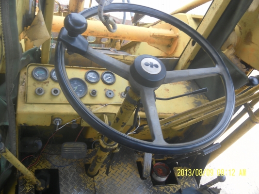 ขายรถตักโคมัสสุSD20-5เก่านอกพร้อมใช้ราคาถูก290000โทร0816426706