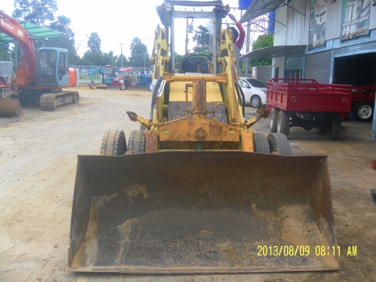 ขายรถตักโคมัสสุSD20-5เก่านอกพร้อมใช้ราคาถูก290000โทร0816426706