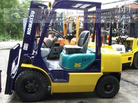 ขาย รถโฟล์คลิฟท์ KOMATSU รุ่น FD25C-12