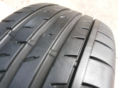 ขายยาง245/40/18 ปี 4310 CONTI 1 คู่  ราคา :  3,500.00  บาท