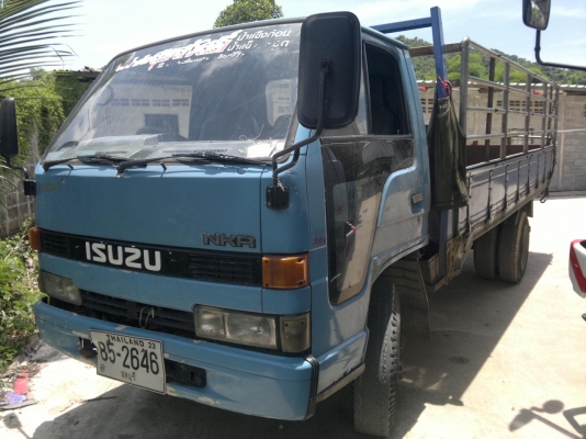 ขายรถ ISUZU NPR 1 คัน กับ ISUZU NKR 1 คัน