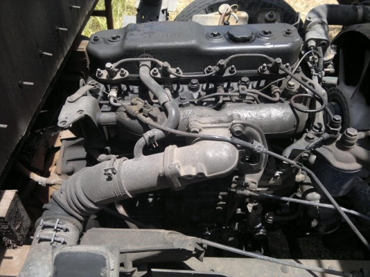 ขายรถ ISUZU NPR 1 คัน กับ ISUZU NKR 1 คัน