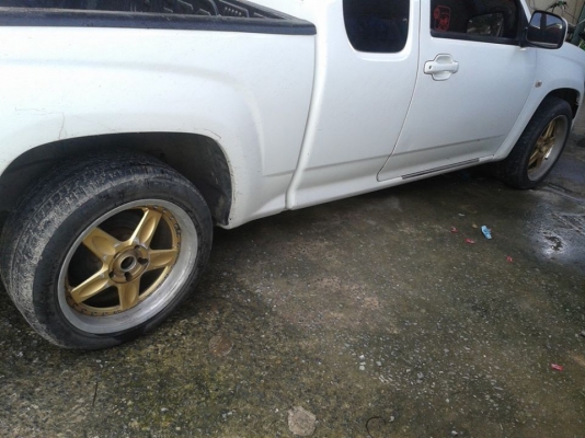 ขายล้อแม็ก+ยาง...4วงราคาเบาๆตอนนี้ใส่กะรถถ้าเอาถอดเรย