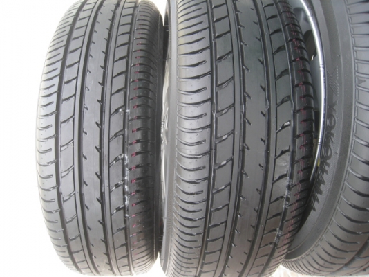 ขายล้อแม็ก Toyota vios ป้ายแดง 15"x5.5" et45 4รู100 + ยางปี2613 สนใจติดต่อเล็กคลองสามครับ (081-3747940)