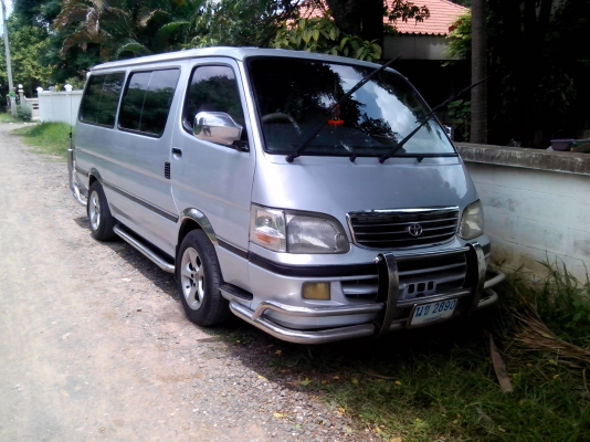 ขายรถตู้  ภายในวีไอพี นั่งนิ่ม ไม่มีย้อมแมว