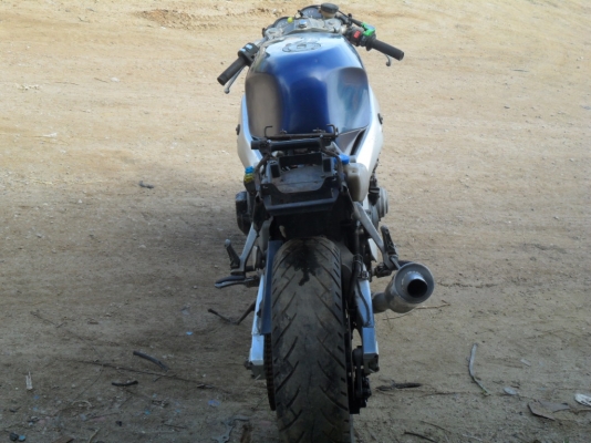 ขาย FZR 400 3TJ ไปปั้นต่อ หรือไว้ทำอะหลั่ย รถสตาร์ทติด เดินเบานิ่ง (มีคลิปให้ชมครับ) ขาย FZR 400 3TJ ไปปั้นต่อ หรือไว้ทำอะหลั่ย รถสตาร์ทติด เดินเบานิ่ง (มีคลิปให้ชมครับ)