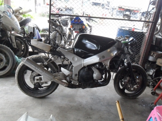 ขาย FZR 400 3TJ ไปปั้นต่อ หรือไว้ทำอะหลั่ย รถสตาร์ทติด เดินเบานิ่ง (มีคลิปให้ชมครับ) ขาย FZR 400 3TJ ไปปั้นต่อ หรือไว้ทำอะหลั่ย รถสตาร์ทติด เดินเบานิ่ง (มีคลิปให้ชมครับ)