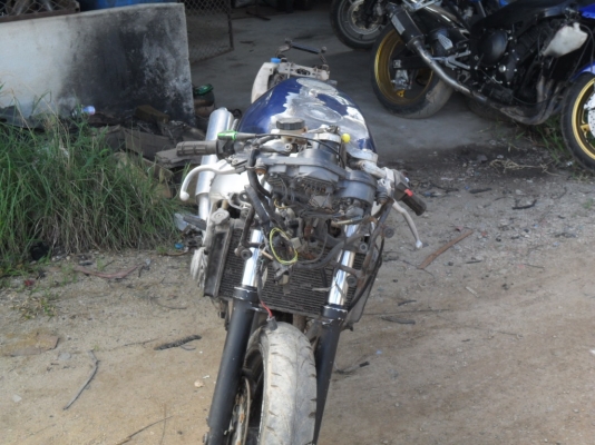 ขาย FZR 400 3TJ ไปปั้นต่อ หรือไว้ทำอะหลั่ย รถสตาร์ทติด เดินเบานิ่ง (มีคลิปให้ชมครับ) ขาย FZR 400 3TJ ไปปั้นต่อ หรือไว้ทำอะหลั่ย รถสตาร์ทติด เดินเบานิ่ง (มีคลิปให้ชมครับ)