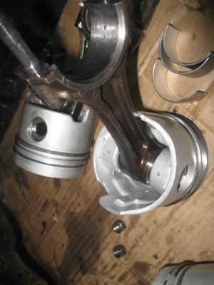 ขายรถตู้ โตโยต้า เครื่อง 2.4 ราคาถูก 65000 ฟิตเครื่องใหม่ทั้งหมด