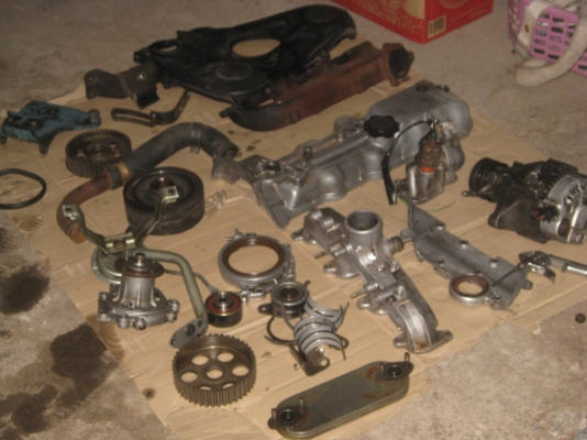 ขายรถตู้ โตโยต้า เครื่อง 2.4 ราคาถูก 65000 ฟิตเครื่องใหม่ทั้งหมด