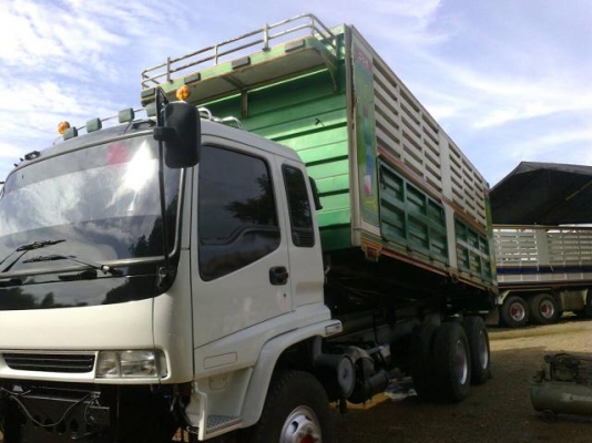 ขายรถบรรทุกสิบล้อดั๊มพ์ Isuzu 270 แรง จดปี 2545 ดั๊มพ์คอกเกษตร สภาพสวยพร้อมใช้