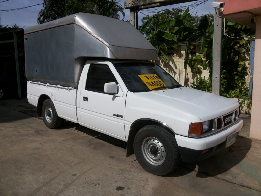 รถ Isuzu Spark  ตอนเดียว สีขาว พร้อมหลังคา  สภาพสวยพร้อมใช้งาน