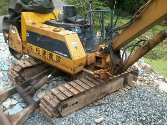 ขายแทรกเตอร์KOMATSU   PC  30 รุ้น6  สวยมากพร้อมใช้