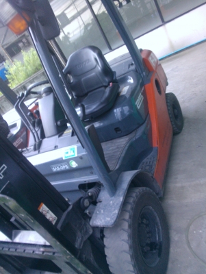 Toyota Forklift รุ่น 8 Model 8FD25 เครื่องดีเซล ปี 2008