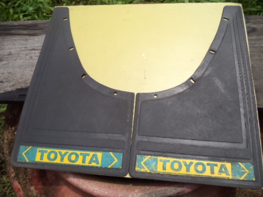 ขายพวงมาลัย /กันโคลน อะไหล่รถยนต์ และอื่นๆๆ