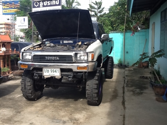 ขายคานแข็ง TOYOTA    LN 90  เครื่อง 3L  2.8 CC 4WD ปี 1994