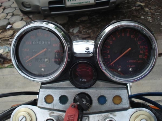 ขาย CB400 ปี98 แบ็มโบ้คาบูไฟฟ้าปลักแดงเครื่องสดๆทะเบียนพร้อมโอนภาษีไม่ขาด