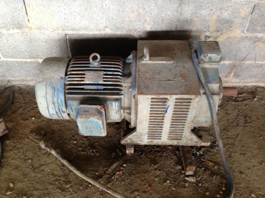 ขาย  Motor TECO VS ปรับรอบได้ขนาด 15 HP. พร้อมกล่องควบคุม พร้อมใช้งาน วิ่งนิ่ม ซื้อไปใช้งานได้เลยครับ