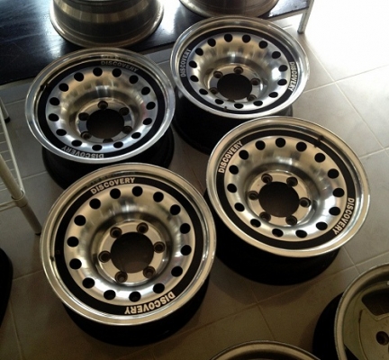 ขายล้อหยดน้ำ DISCOVERY JAPAN ขอบ 15x7.5 ET0 6/139.7 สภาพสวยๆ ครับ