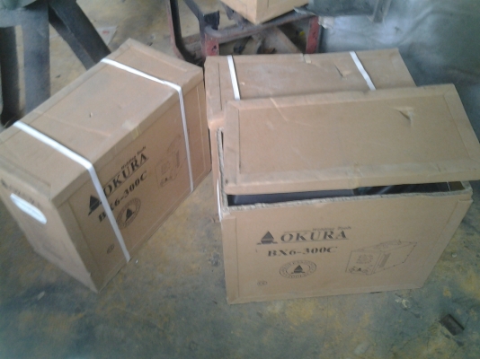 ขายตู้เชื่อม 300 แอมป์ ของใหม่ แบบกระเป๋าหิ้ว ขายตู้เชื่อม 300 แอมป์ ของใหม่ แบบกระเป๋าหิ้ว