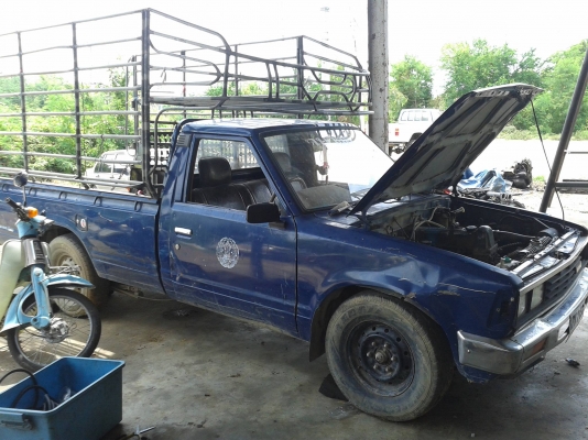datsun 720 เครื่อง ld   30000 เอาไปเลยคับ ต่ออีแต๋นก็ดี