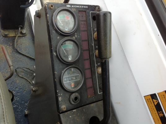 รถขุด PC60-5 เก่าญี่ปุ่น 6,xxx ชม. สภาพเยี่ยม เครื่องปั๊มดีมาก ต้องการไฟแนนซ์โทรมาคุยกันครับ www.tc-brothers.com