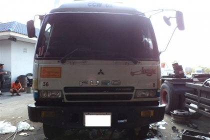 ขายหัวลาก Fuso FN627 ปี49 ใส่เครื่อง สตายเกอร์ 280 แรง สวยมาก โทร 088-4501277