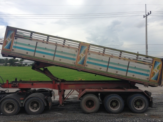 หางเทรลเลอร์ดั๊ม