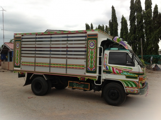 ขายหกล้อดั้ม ISUZU ดั้มเกษตร เฟื่องท้ายF NPR115 แรงม้า รถห้าง