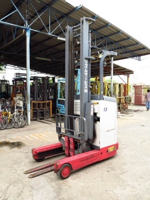 รถยกไฟฟ้า แบบยืนขับ ขนาด 1.3 เสาสูง 4.5 เมตร Nichiyu FBRMA13-70-450