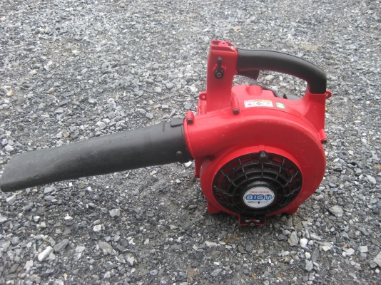 เครื่องเป่าใบไม้