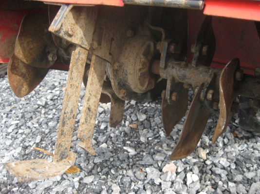 เครื่องพรวนดิน