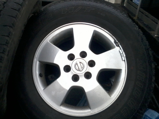 ขายแม๊กแท้ นาวาร่า พร้อมยาง ส่งได้ครับ