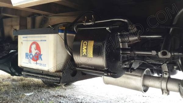 รถบรรทุก 6 ล้อ ยี่ห้อ HINO รุ่น FB12