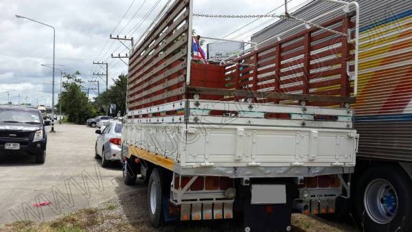 รถบรรทุก 6 ล้อ ยี่ห้อ HINO รุ่น FB12